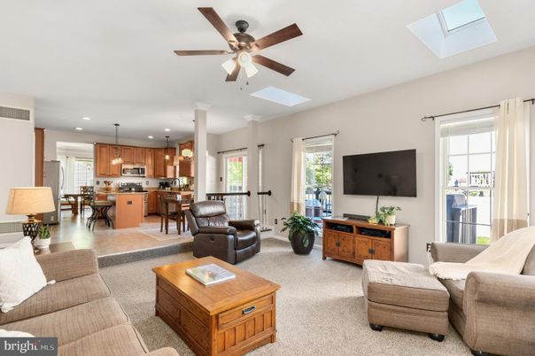 Dining room, Interior, Kitchen, Living room, Pendant Lights, Recessed Lighting, Stainless Steel Appliances