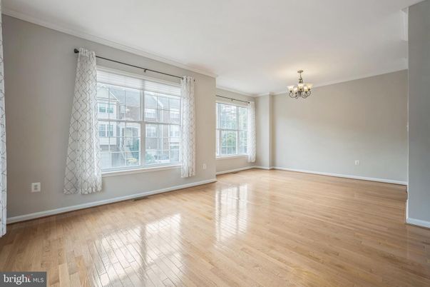 Chandelier, Empty room, Interior, Wood Texture Flooring