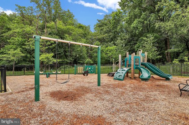 Backyard, Exterior, Playground