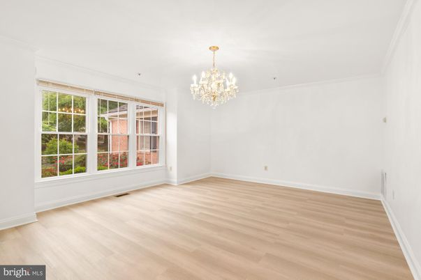 Chandelier, Empty room, Interior, Wood Texture Flooring