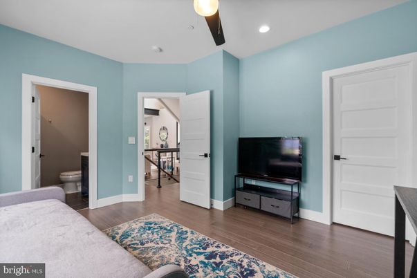 Bathroom, Interior, Recessed Lighting, Wood Texture Flooring