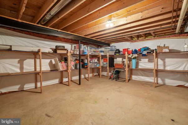 Garage, Interior, Wooden Beams, Wooden Ceilings