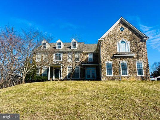 Exterior, Facade, Brick Traditional