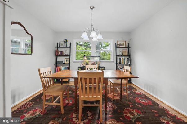 Chandelier, Dining room, Interior