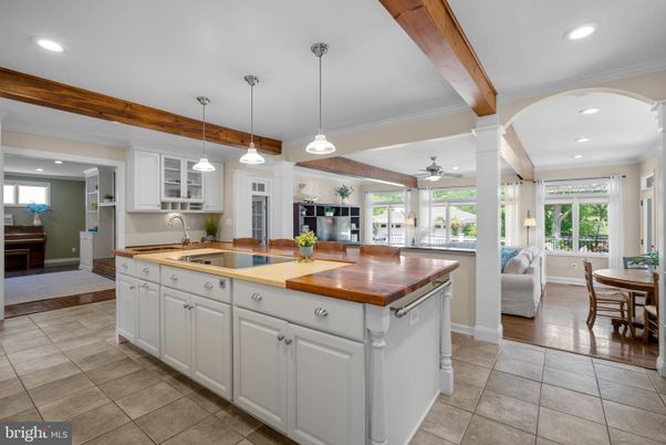 Interior, Kitchen, Pendant Lights, Recessed Lighting, Wooden Beams