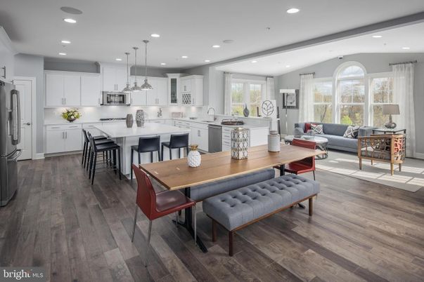 Dining room, Interior, Kitchen, Living room, Pendant Lights, Recessed Lighting, Stainless Steel Appliances, Wood Texture Flooring