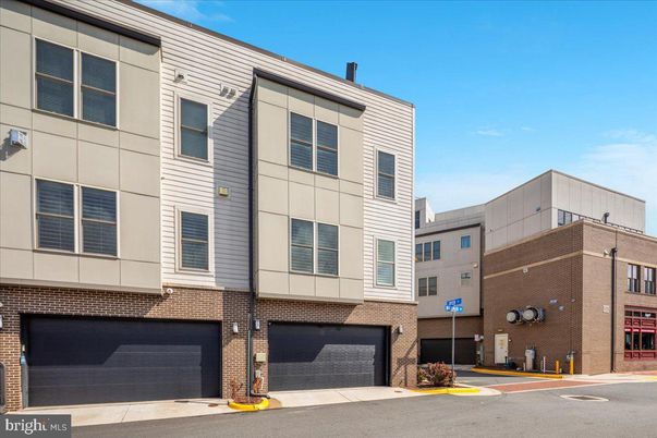 Attached, Exterior, Facade, Brick Facade, Rowhouse