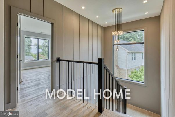 Interior, Pendant Lights, Recessed Lighting, Wood Texture Flooring