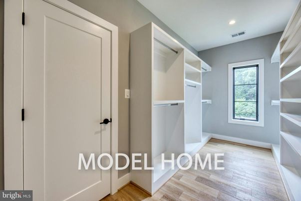 Interior, Recessed Lighting, Walk-in Closets, Wood Texture Flooring