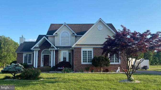 Exterior, Facade, Brick Facade, Brick Traditional