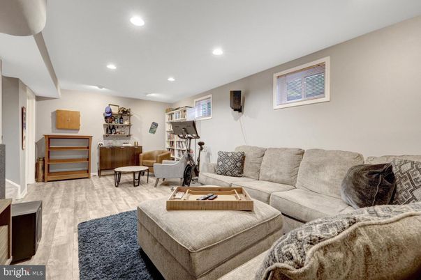 Fitness Equipment, Interior, Living room, Recessed Lighting
