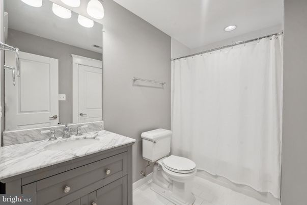 Bathroom, Interior, Marble, Recessed Lighting