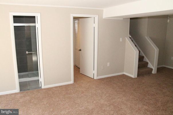 Bathroom, Empty room, Interior