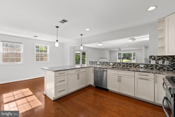 Interior, Kitchen, Pendant Lights, Recessed Lighting, Wood Texture Flooring