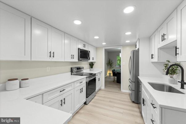 Interior, Kitchen, Recessed Lighting, Wood Texture Flooring