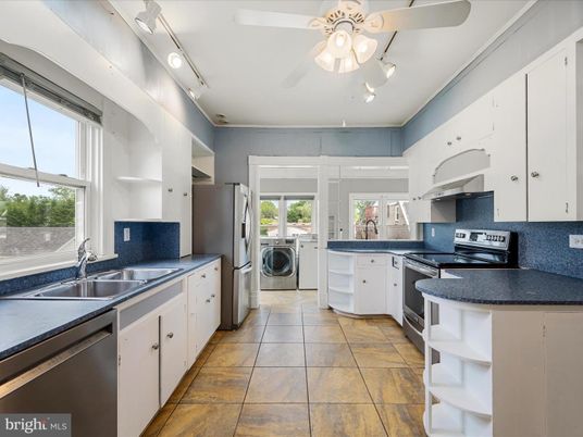 Interior, Kitchen, Washer