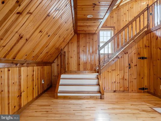 Empty room, Interior, Wooden Ceilings, Wood Texture Flooring, Wooden Walls