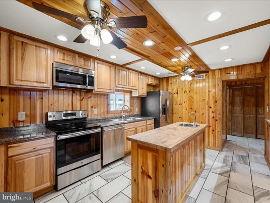 Interior, Kitchen, Recessed Lighting, Stainless Steel Appliances, Wooden Ceilings, Wooden Walls