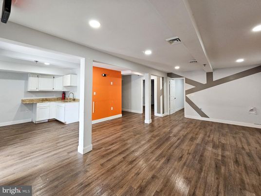 Empty room, Interior, Kitchen, Recessed Lighting, Wood Texture Flooring