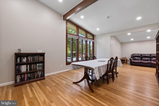 Dining room, Interior, Recessed Lighting, Wooden Beams, Wood Texture Flooring