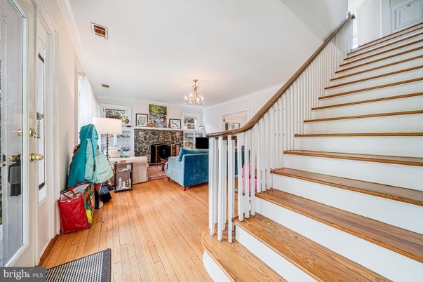 Chandelier, Fireplace, Interior, Wood Texture Flooring