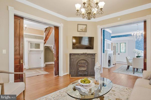 Chandelier, Dining room, Fireplace, Interior, Wood Texture Flooring