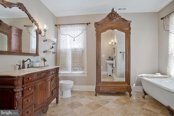 Bathroom, Free Standing Baths, Interior
