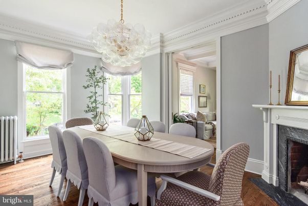 Chandelier, Dining room, Fireplace, Interior, Wood Texture Flooring