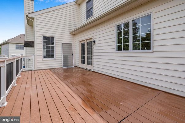 Exterior, Wood Texture Flooring