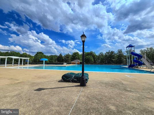 Exterior, Playground, Pool