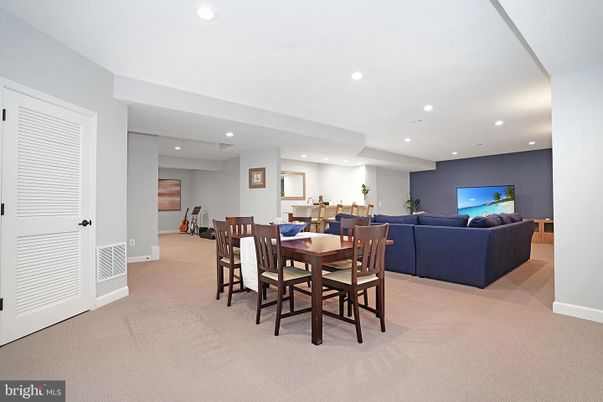 Dining room, Interior, Living room, Recessed Lighting