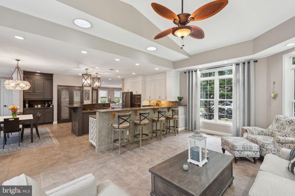 Chandelier, Dining room, Interior, Kitchen, Living room, Pendant Lights, Recessed Lighting