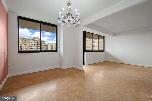 Chandelier, Empty room, Interior, Wood Texture Flooring
