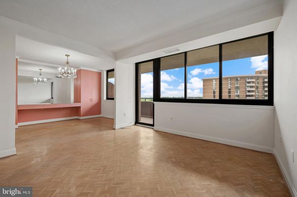 Chandelier, Empty room, Interior, Wood Texture Flooring