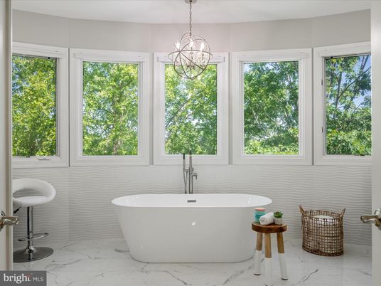 Bathroom, Free Standing Baths, Interior, Marble, Pendant Lights