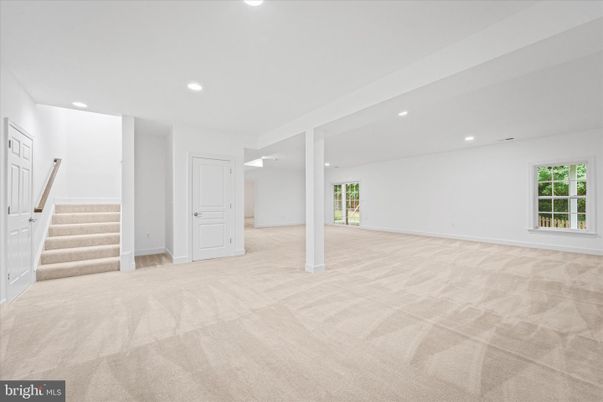 Empty room, Interior, Recessed Lighting