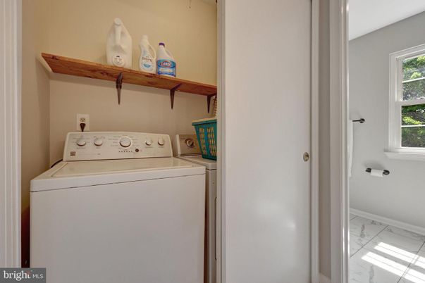 Interior, Marble, Utility Closets, Washer