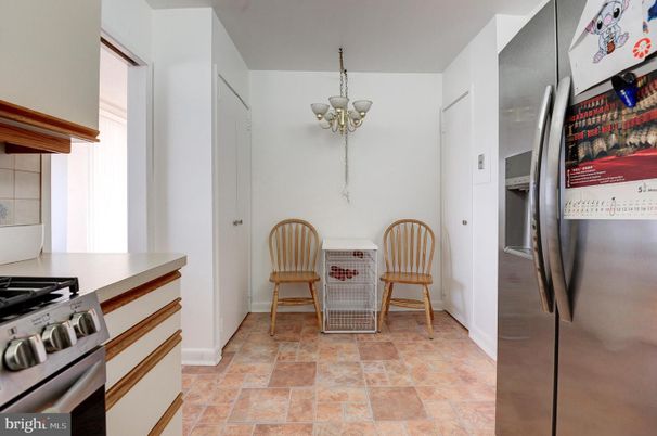 Chandelier, Interior, Kitchen