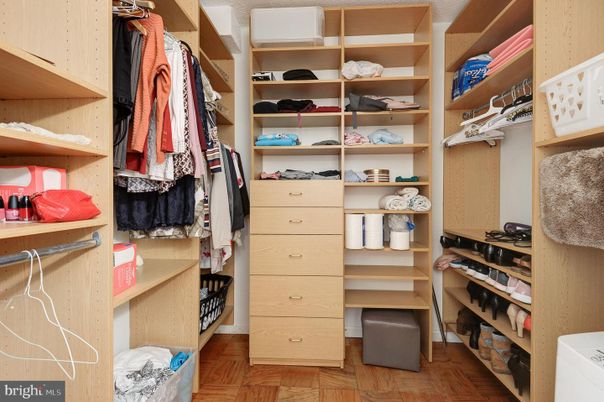 Interior, Walk-in Closets, Wood Texture Flooring