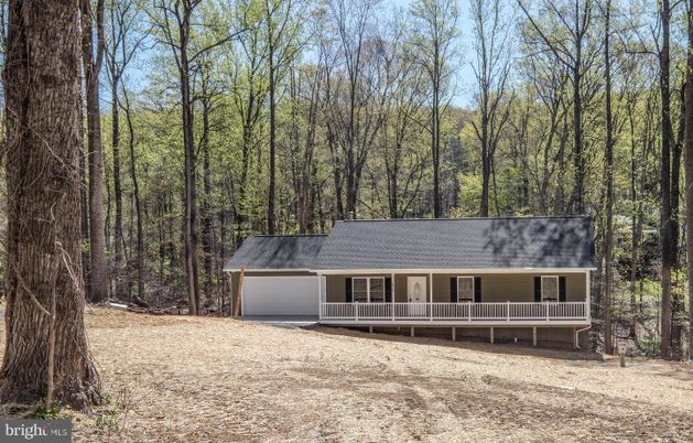 Backyard, Detached Garage, Exterior