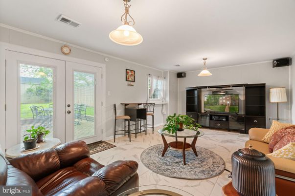 Interior, Living room, Marble, Pendant Lights