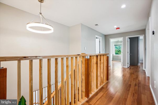 Interior, Pendant Lights, Recessed Lighting, Wood Texture Flooring