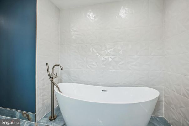 Bathroom, Free Standing Baths, Interior