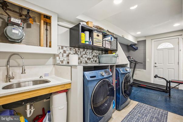 Interior, Recessed Lighting, Washer