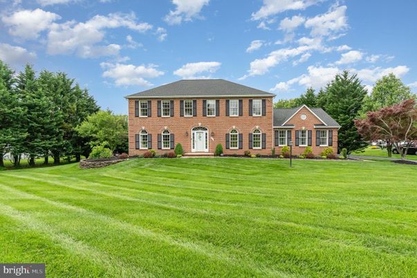 Backyard, Exterior, Facade, Brick Facade, Georgian