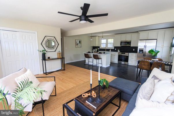 Dining room, Interior, Kitchen, Living room, Pendant Lights, Stainless Steel Appliances, Wood Texture Flooring