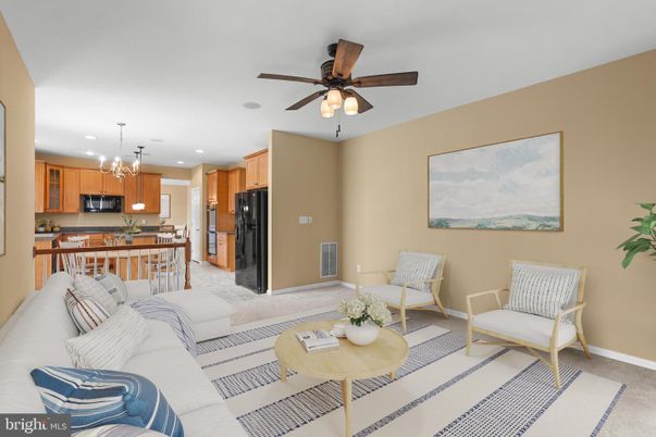 Dining room, Interior, Kitchen, Living room, Pendant Lights, Recessed Lighting, Stainless Steel Appliances