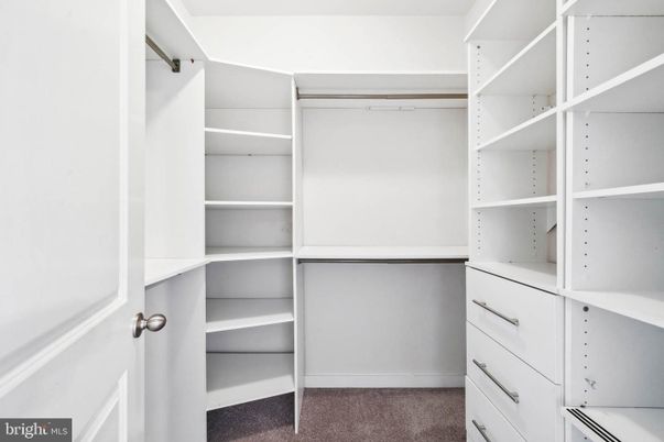 Interior, Walk-in Closets