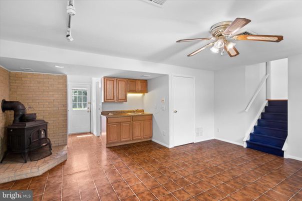 Interior, Kitchen, Recessed Lighting, Stone Walls