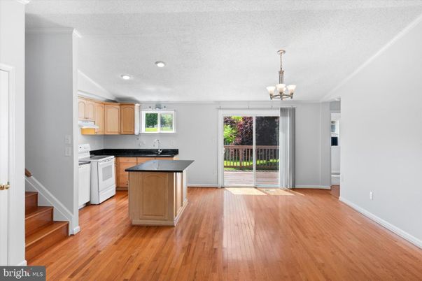 Chandelier, Interior, Kitchen, Recessed Lighting, Wood Texture Flooring